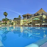 Liliana Hotel 3*