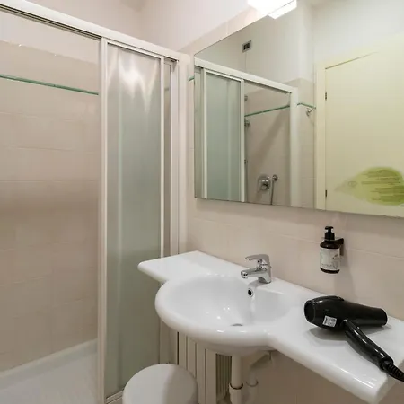 Liliana Hotel