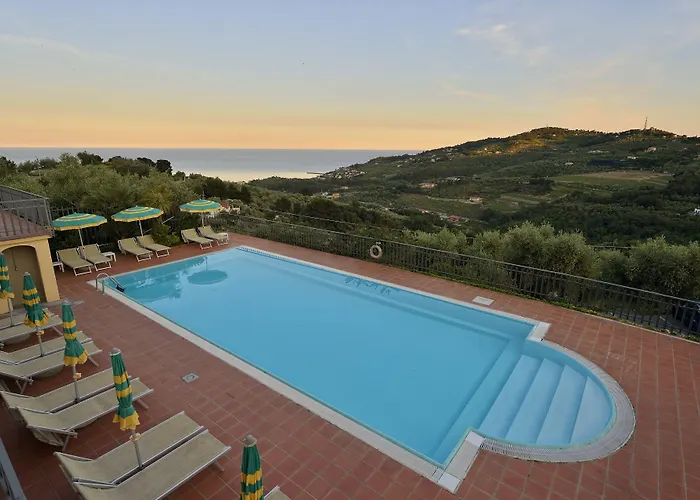 Liliana Hotel